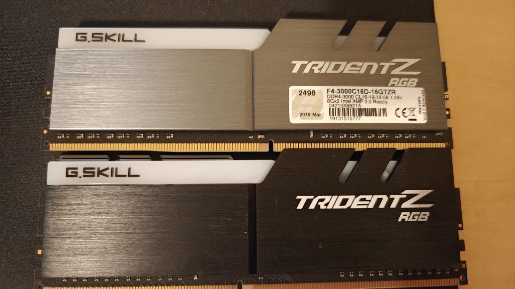 G. Skill Trident Z DDR4-3000 16GB (2x8gb) F4-3000C16D-16GTZR