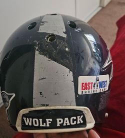 Unr football helmet