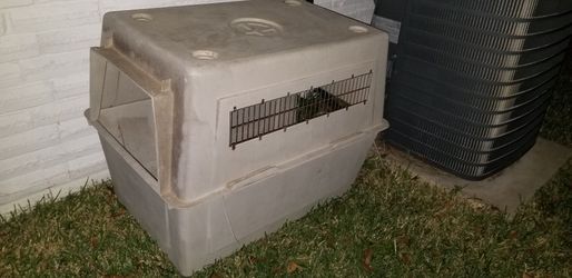 Large Dog House Kennel