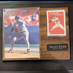 NOLAN RYAN PLAYER PLAQUE & CARD!!