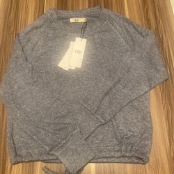 Woman’s UGG Long Sleeve                           I