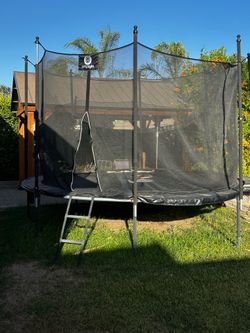 Free working trampoline