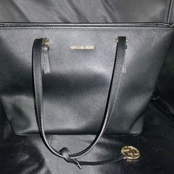 MICHAEL KORS Black Handbag/Purse