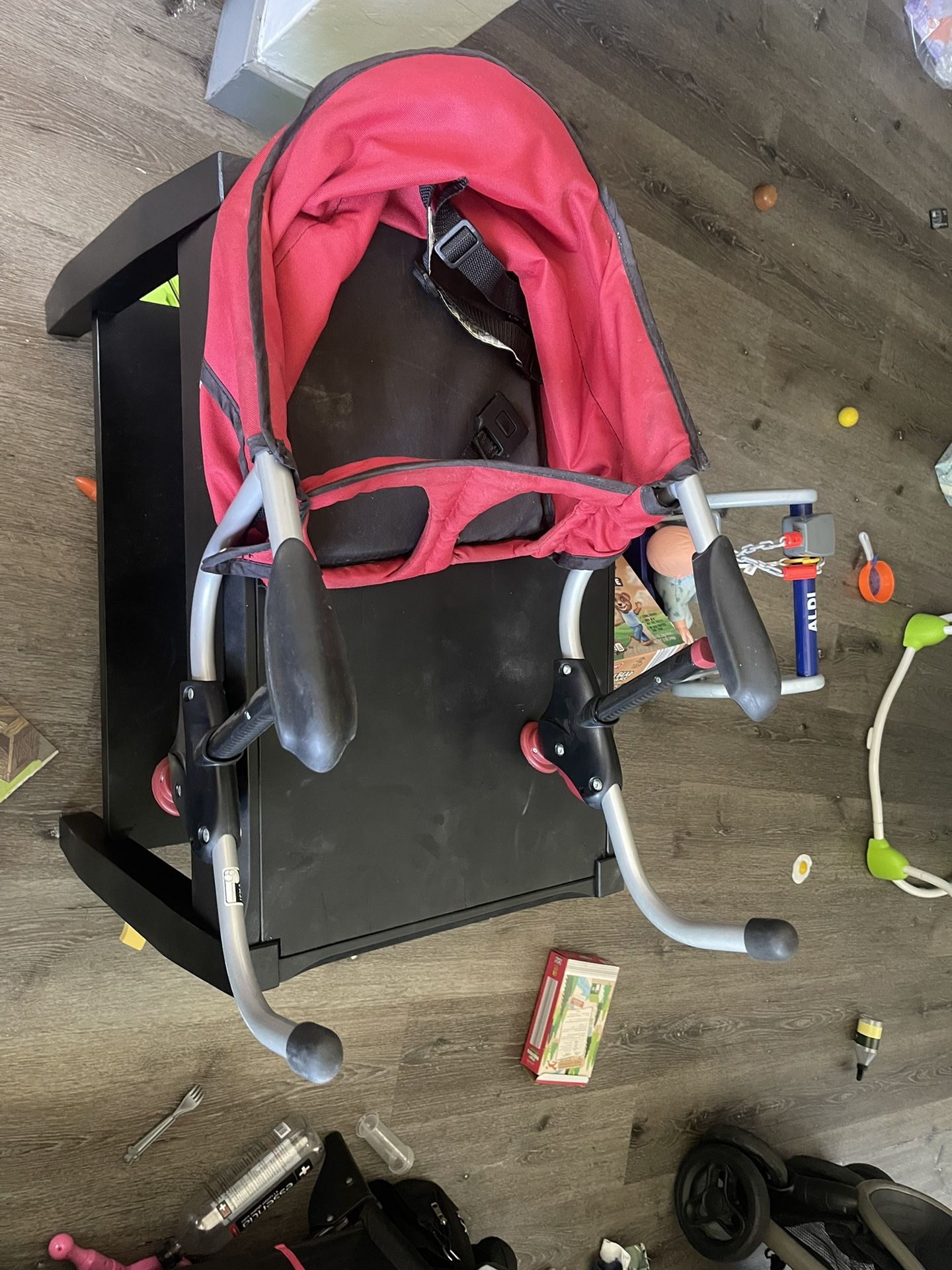 Portable highchair
