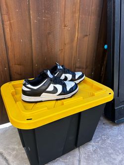 Size 9 Nikes