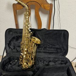 Saxophone  w/case 