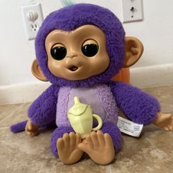 Fingerlings Care n Cuddles Interactive Baby Monkey