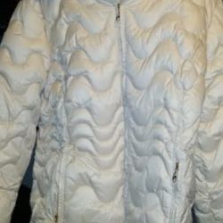 Down White Winter Jacket With Hood