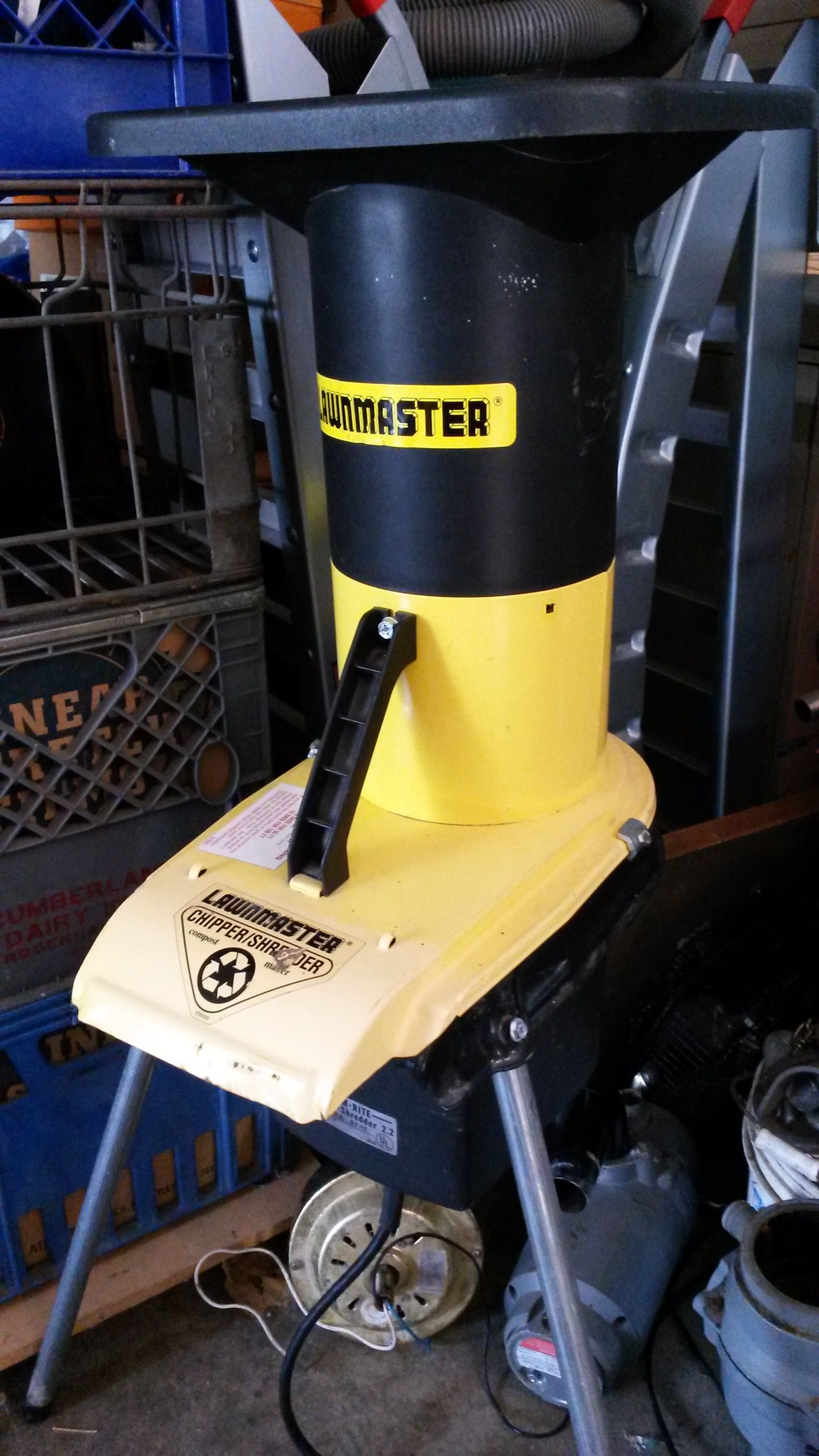 Chipper/Shredder, Small, by LawnMaster. Trim-Rite 2.2, 120v, 12a, 60hz. Works Great.$20.00.