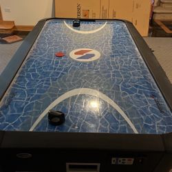Air Hockey Table