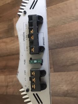 BLAUPUNKT AMPLIFIER