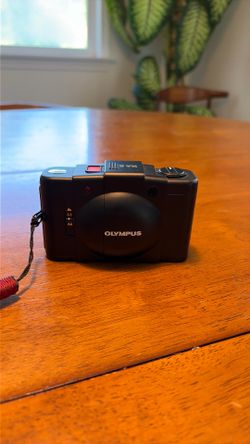 Olympus XA2