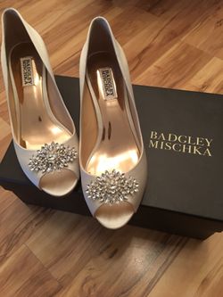 BADGLEY MISCHKA | Size 8 | Women's Nakita