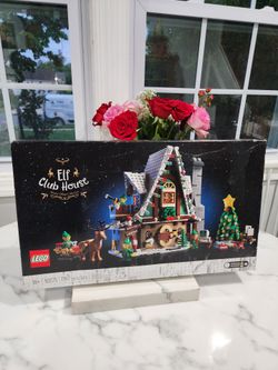 **LEGO Elf Club House Winter Village Collection 10275**