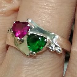 Very Pretty Sterling Silver Ruby & Emerald Ring! 💍❤️💚