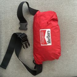 Marlboro Windbreaker 