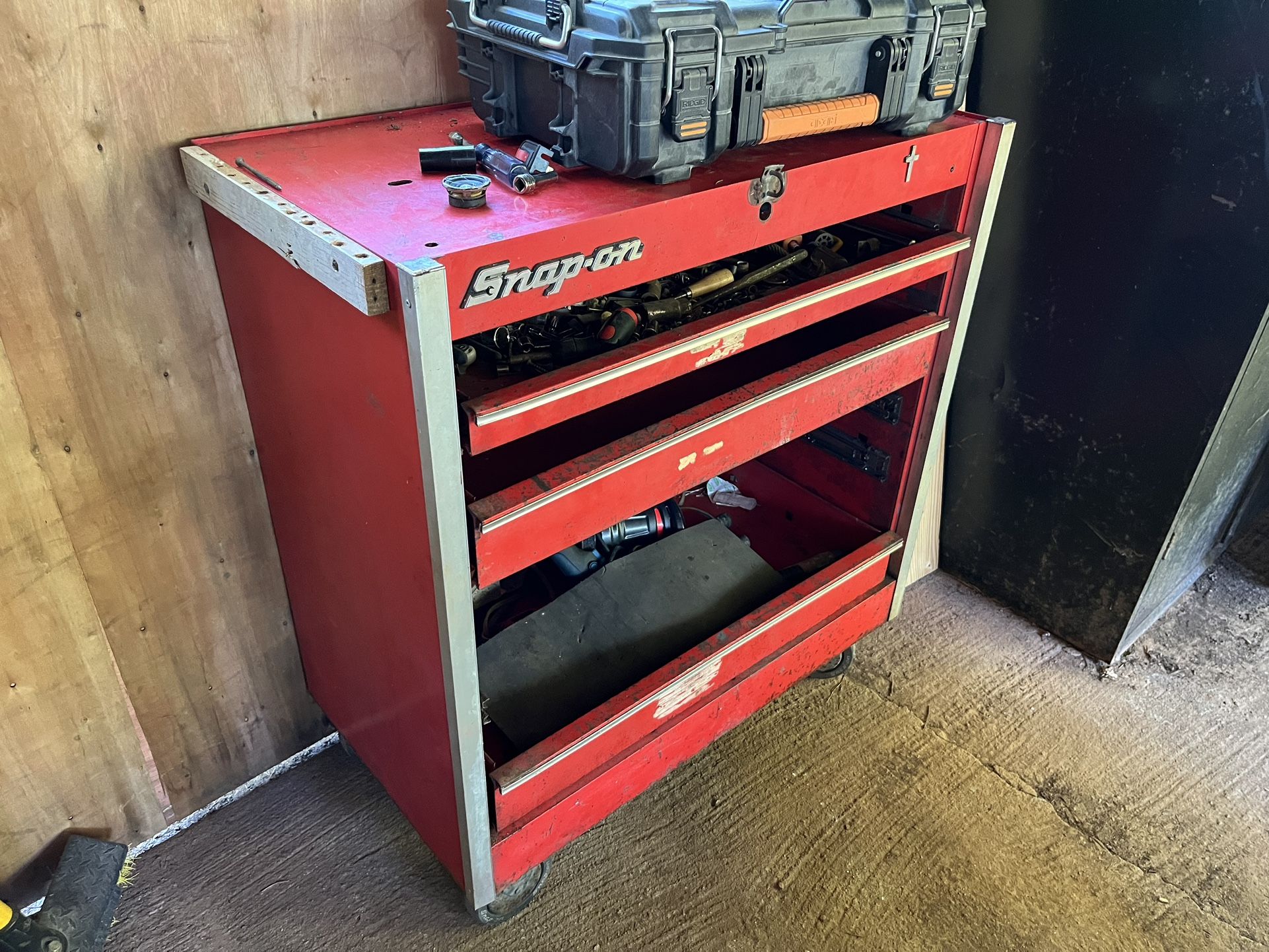 Snap On Rolling Tool Cart