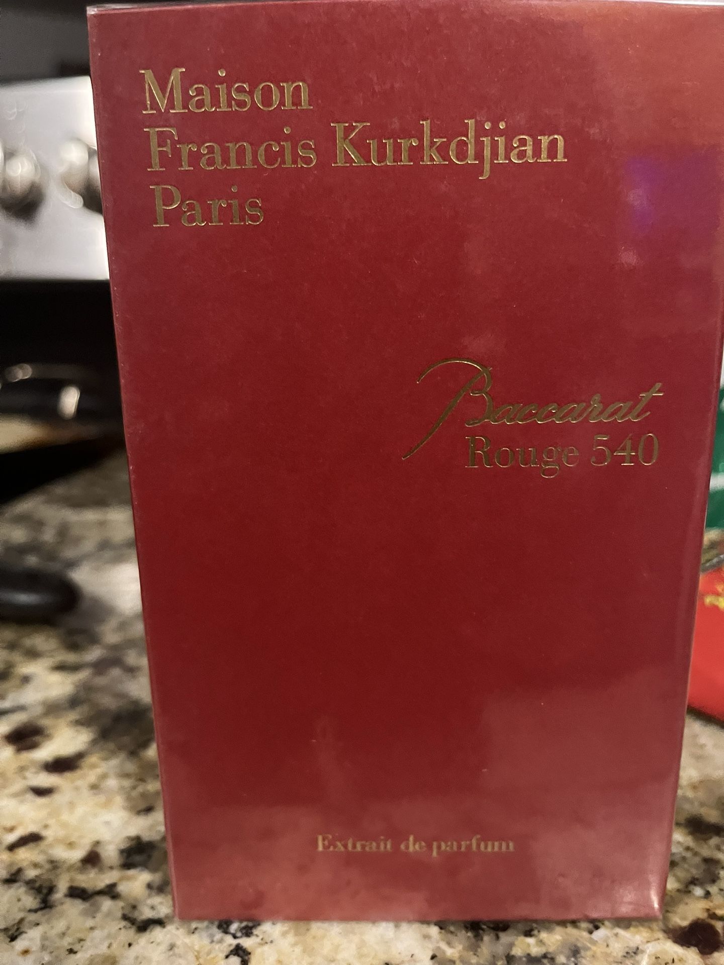 Baccarat Cologne.
