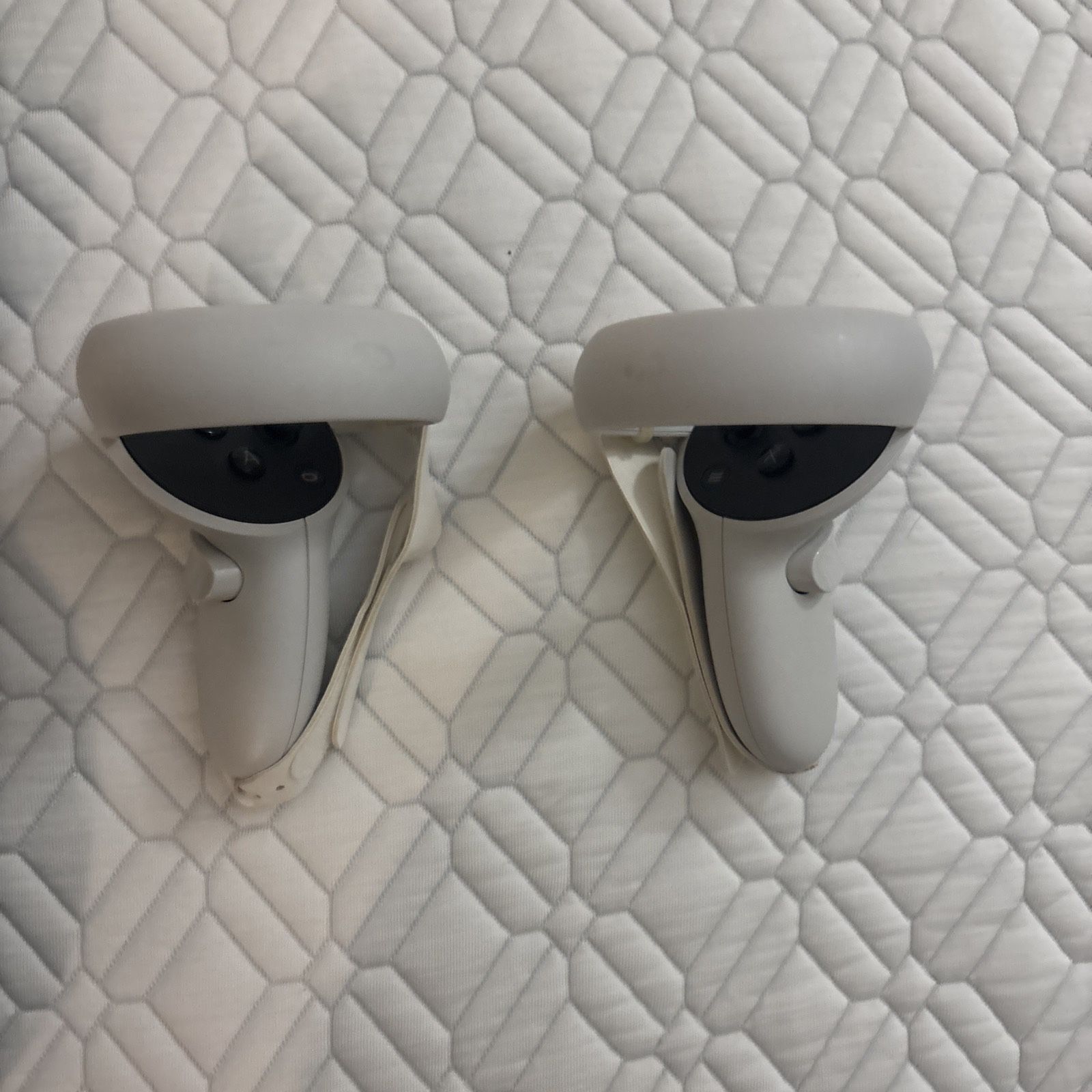 Oculus Quest 2 CASH ONLY LEFT + RIGHT CONTROLLER CASH ONLY