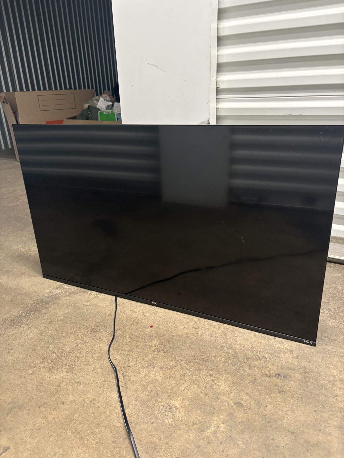 TCL Roku tv W/Remote