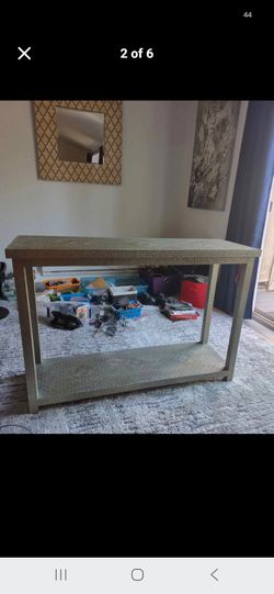 Pretty metal table - needs some TLC