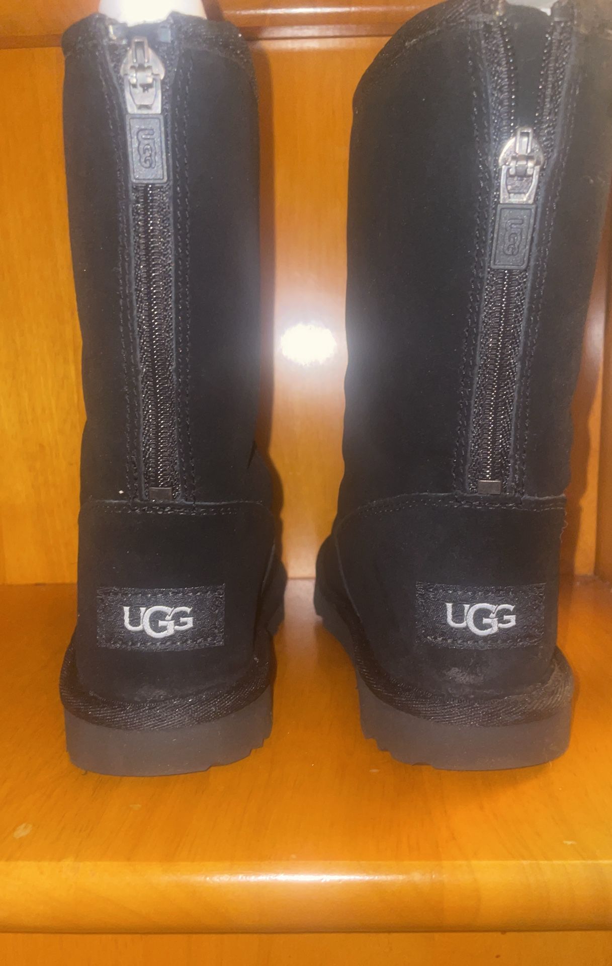 Kids Uggs Size 11