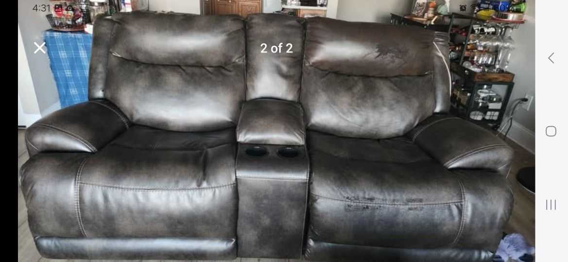 2 SEATER RECLINER ON SALE