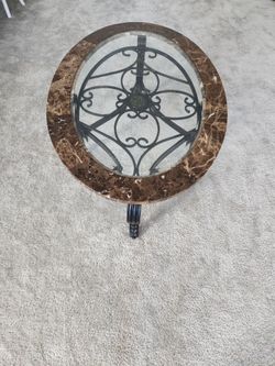 Metal/glass top table
