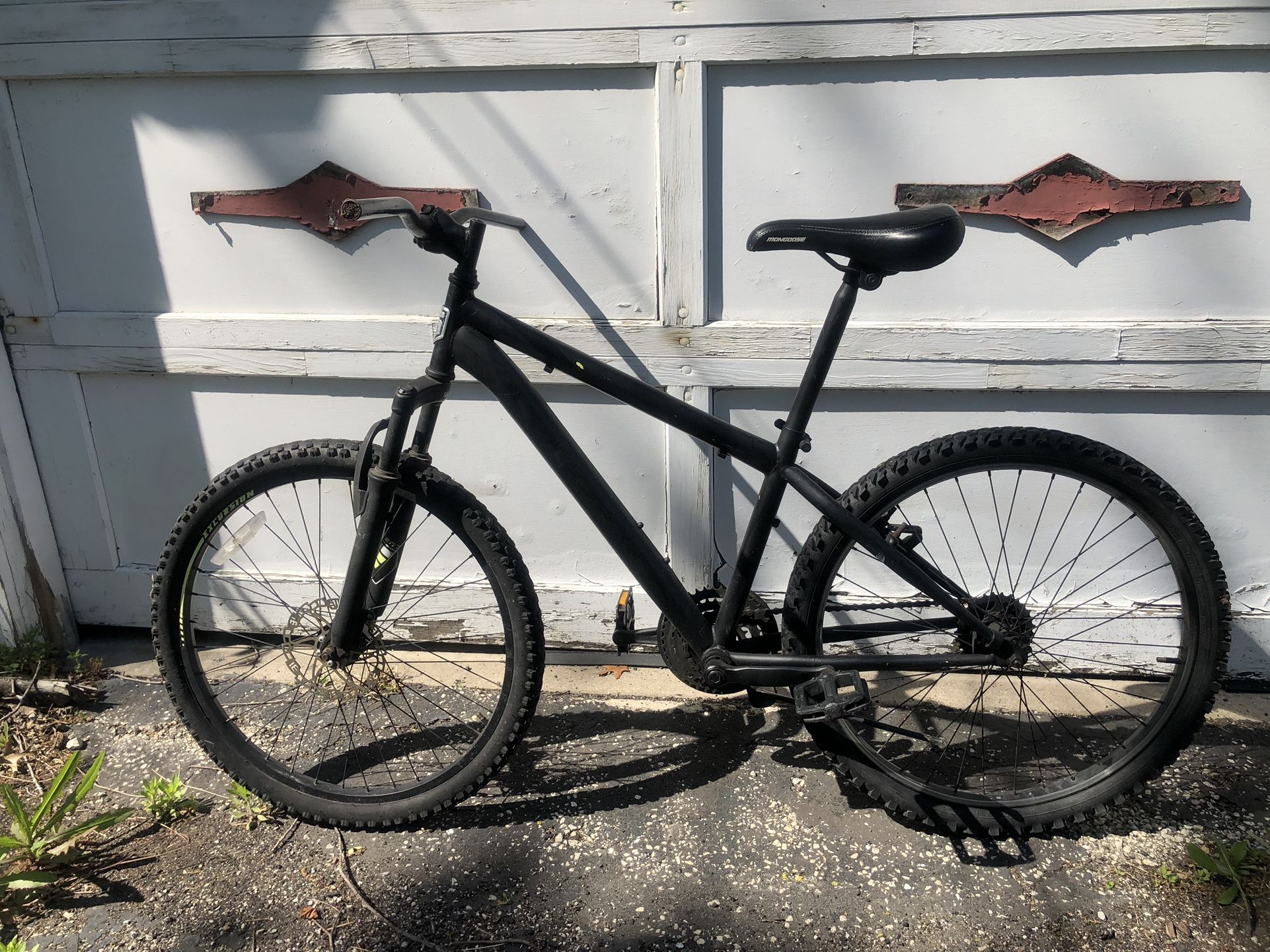 Vintage mongoose mountain bike 24”