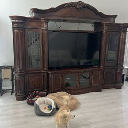 LARGE LIGHTED REAL WOOD AND GLASS ENTERTAINMENT CENTER WALL UNIT 