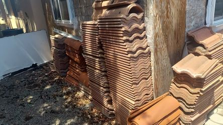 Roof tiles