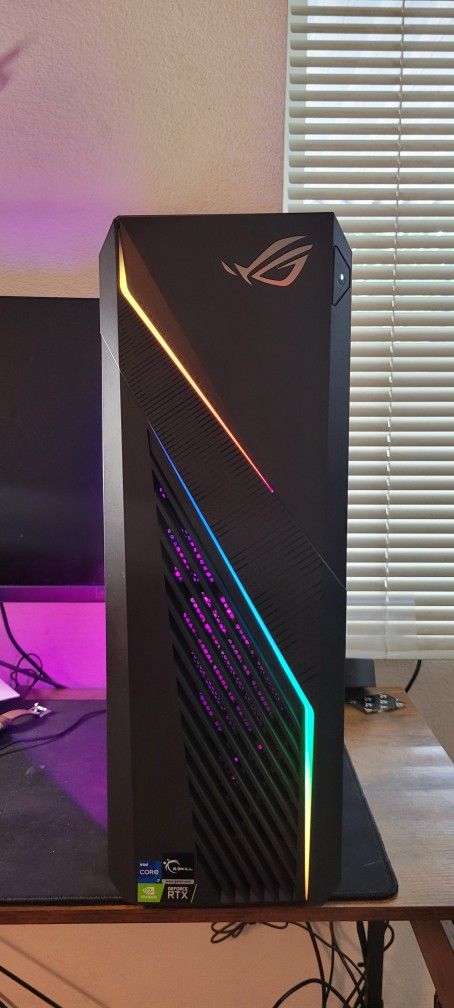 ASUS ROG STRIX Gaming PC – i7-14700F / ASUS Dual RTX 4070 / 32GB / 1TB SSD