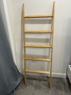 Modern Wooden Decorative Blanket Ladder