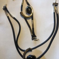 2 Pieces woman necklace 