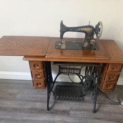 Singer Antique Sewing Machine