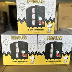 Peanuts Mini Fridge Small Cooler (Black)