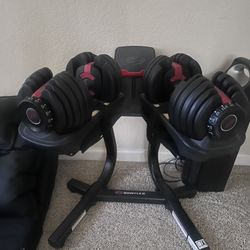 ADJUSTABLE BOWFLEX WITH GREY STAND!