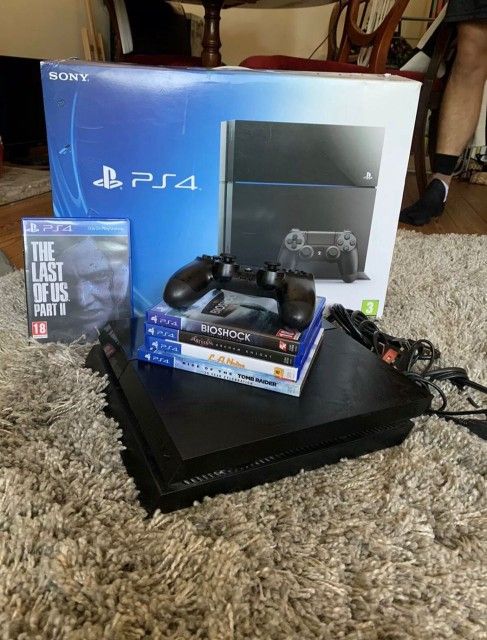 Playstation 4 Pro 1TB