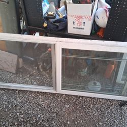 2 Bundle Vinyl Windows 