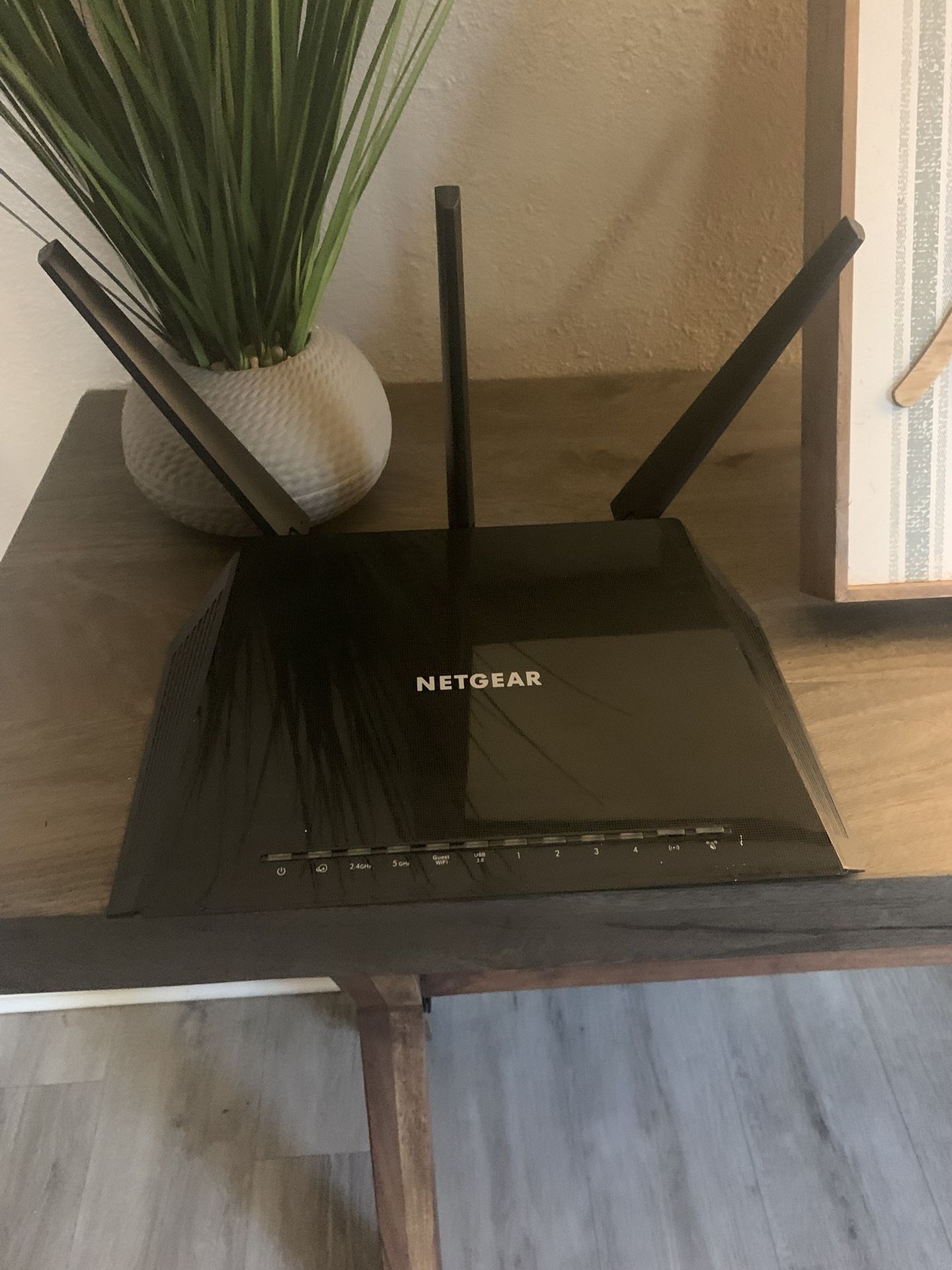 Nighthawk Netgear Wireless Router $80 