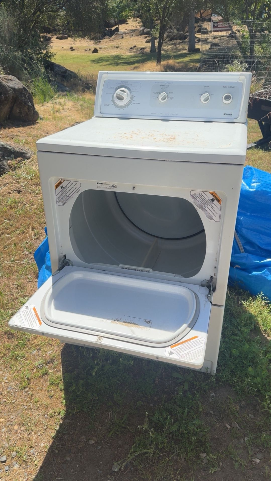 Washer/dryer/refrigerator