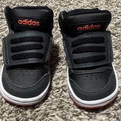 New Adidas Toddler Shoes Size 3K