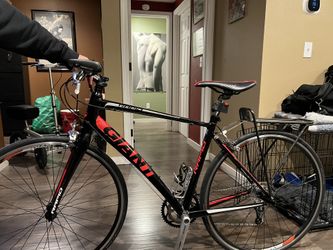 56 cm Giant Rapid Fluid Form Bike