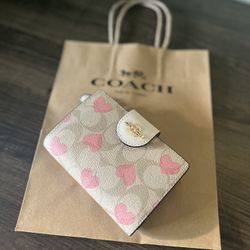 Coach Small Wallet With Heart Print 