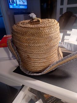Woven Bahamian Straw Basket with Lid
