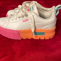 Puma Shoes Girl Size 4