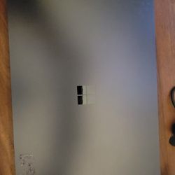 Microsoft Surface Laptop