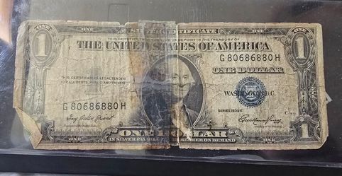 1935-D & 1935-E 1 Silver Certificates Blue Seal Lot
