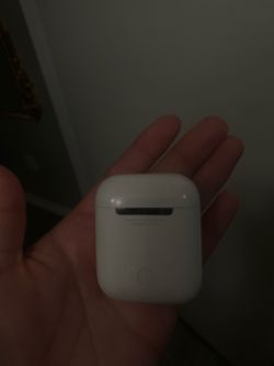 AIRPODS