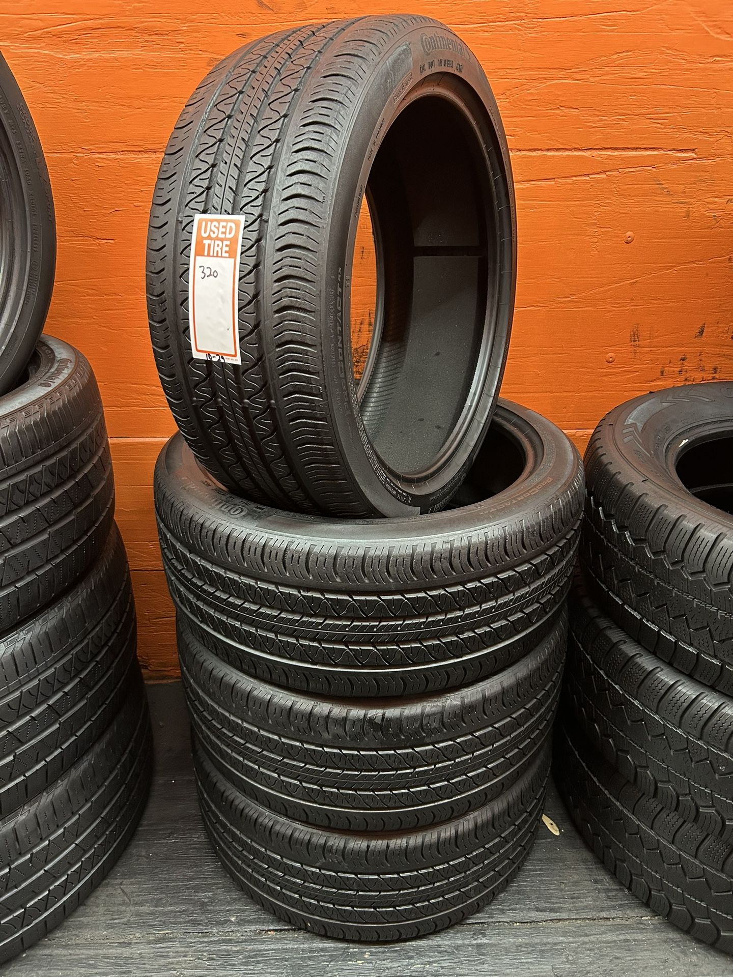 235/40R19 Continental Pro Contact Full Tire Set